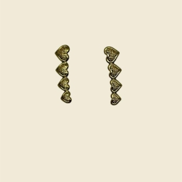 EAR CUFF CORAÇÕES