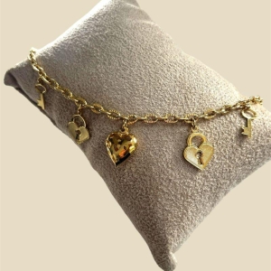 PU CHAVE FECHADURA CORAÇÃO