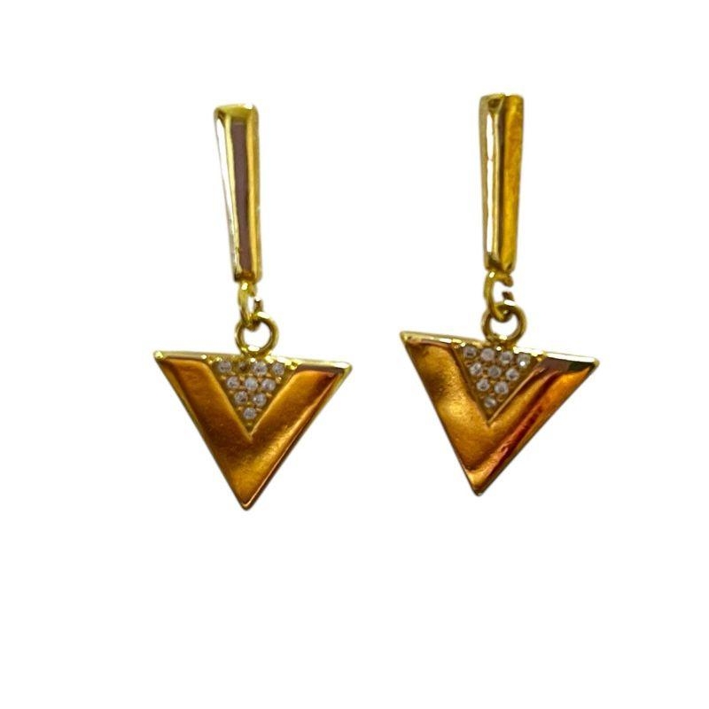 BR TRIANGULO PENDURADO