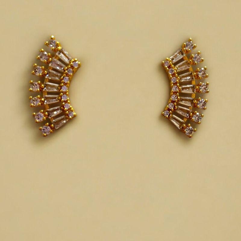 BR EAR CUFF CRAVEJADO