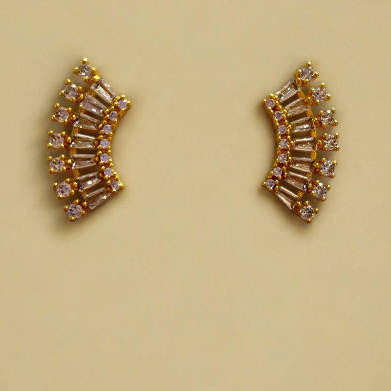 BR EAR CUFF CRAVEJADO